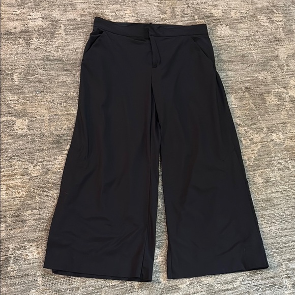 Athleta women’s size 6 Black Wide-Leg Women's Pants - Picture 1 of 7